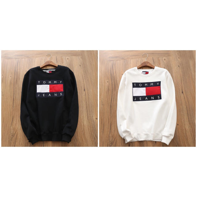 TOMMY HILFIGER(トミーヒルフィガー)のTOMMY HILFIGER 男女兼用 パーカー 二枚セット メンズのトップス(パーカー)の商品写真