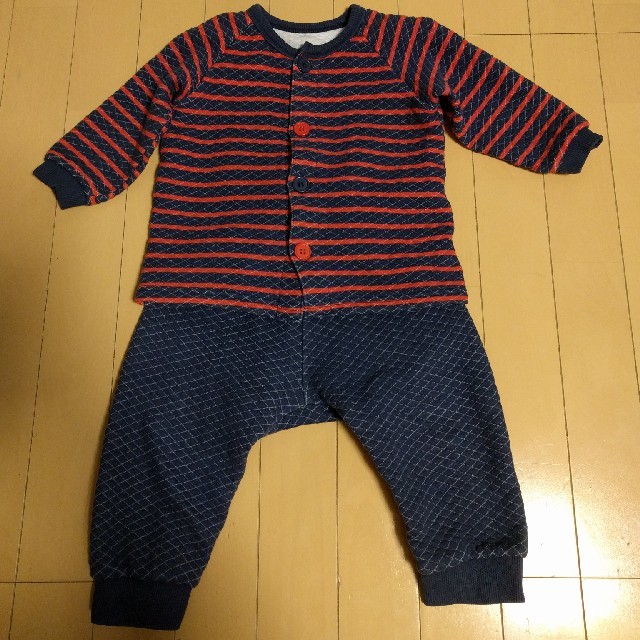 【かぴぷ0301様専用】男の子 パジャマ 90cm キルティング キッズ/ベビー/マタニティのキッズ服男の子用(90cm~)(パジャマ)の商品写真