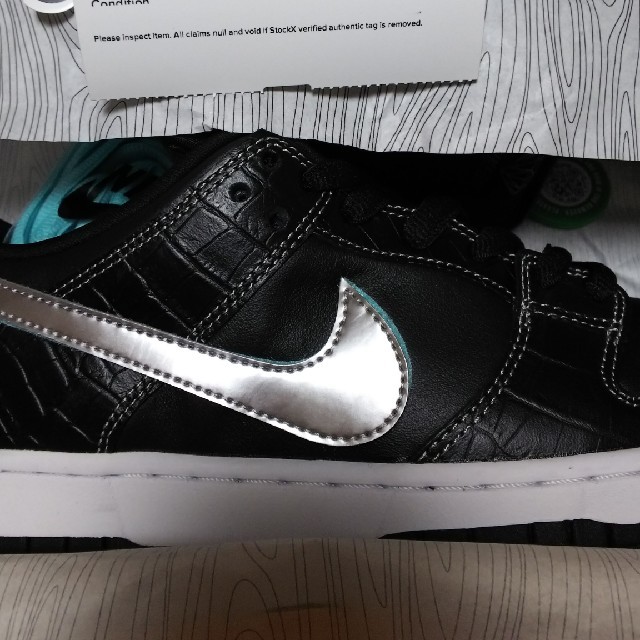 NIKE(ナイキ)のNIKE SB DUNK  DIAMOND SUPPLY メンズの靴/シューズ(スニーカー)の商品写真