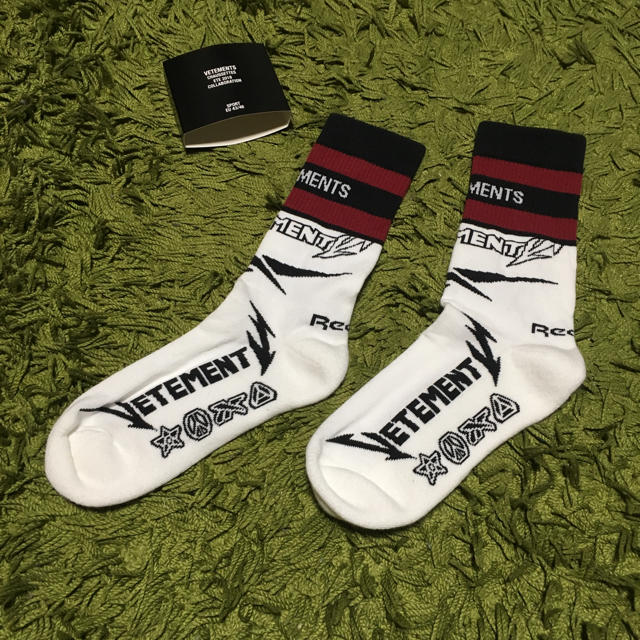 Reebok(リーボック)のvetements ヴェトモン リーボック 2018 ソックス メンズのレッグウェア(ソックス)の商品写真