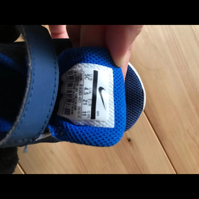 NIKE(ナイキ)のナイキ 11センチ キッズ/ベビー/マタニティのベビー靴/シューズ(~14cm)(スニーカー)の商品写真