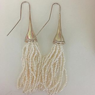 ヴェラウォン(Vera Wang)のララガン タッセルピアス(ピアス)