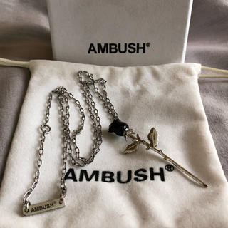 アンブッシュ(AMBUSH)のAMBUSH black Rose charm necklace(ネックレス)