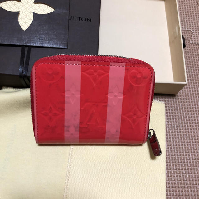 LOUIS VUITTON(ルイヴィトン)のVUITTON  レディースのファッション小物(財布)の商品写真