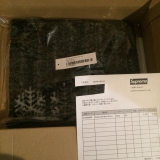 シュプリーム(Supreme)のsupreme ネックウォーマー Snowflake Neck Gaiter(ネックウォーマー)