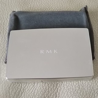 アールエムケー(RMK)のRMKパウダーファンデーションEX101 ケース付き(ファンデーション)