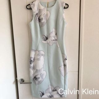 カルバンクライン(Calvin Klein)のCalvin Klein dress☆ カルバンクライン ワンピース US2(ひざ丈ワンピース)