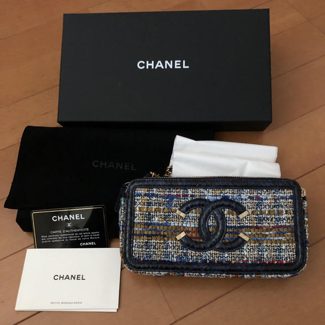 CHANELチェーンウォレット