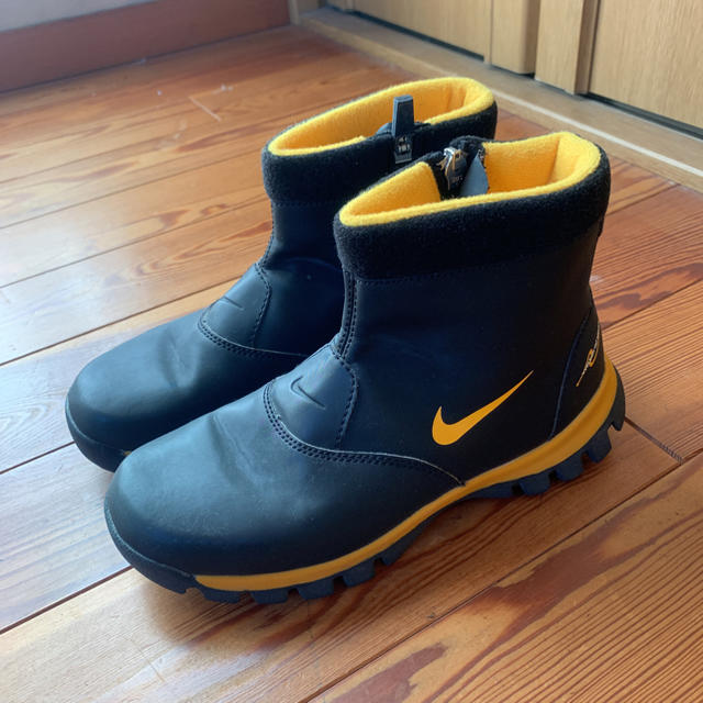 NIKE(ナイキ)のNIKE キッズスノーブーツ キッズ/ベビー/マタニティのベビー靴/シューズ(~14cm)(ブーツ)の商品写真