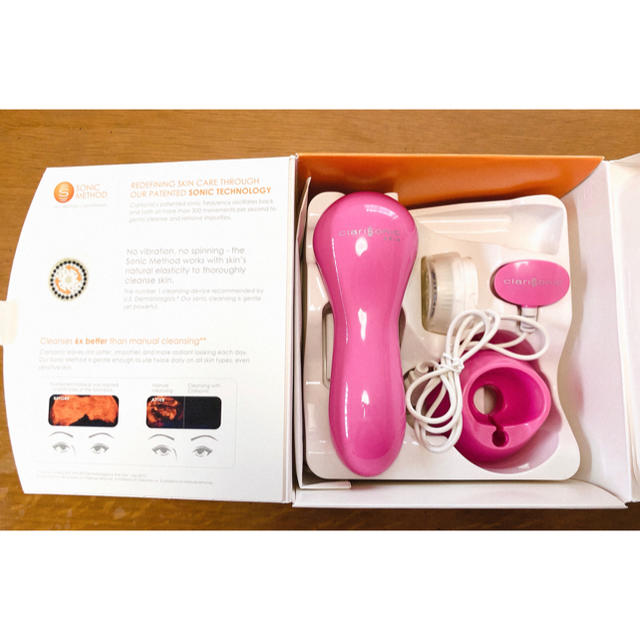 clarisonic 美顔器 スマホ/家電/カメラの美容/健康(フェイスケア/美顔器)の商品写真