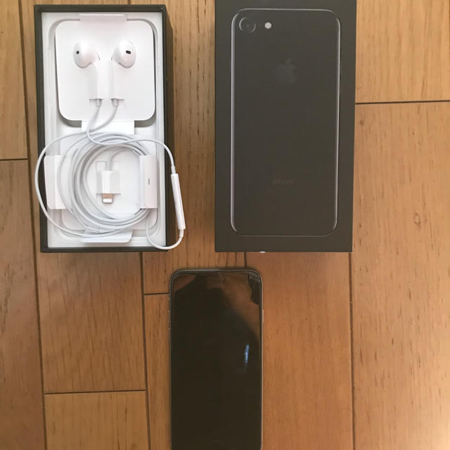 Apple(アップル)のiPhone 6s スマホ/家電/カメラのスマートフォン/携帯電話(スマートフォン本体)の商品写真