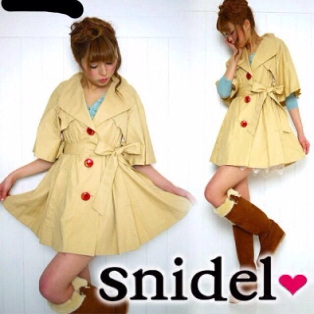 SNIDEL(スナイデル)のsnidel ♥︎変形トレンチコート レディースのジャケット/アウター(トレンチコート)の商品写真