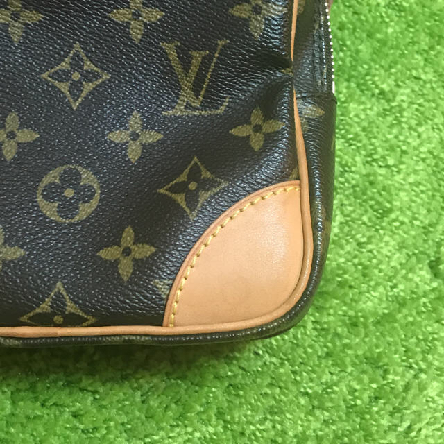 LOUIS VUITTON ショルダーバッグ ポシェット