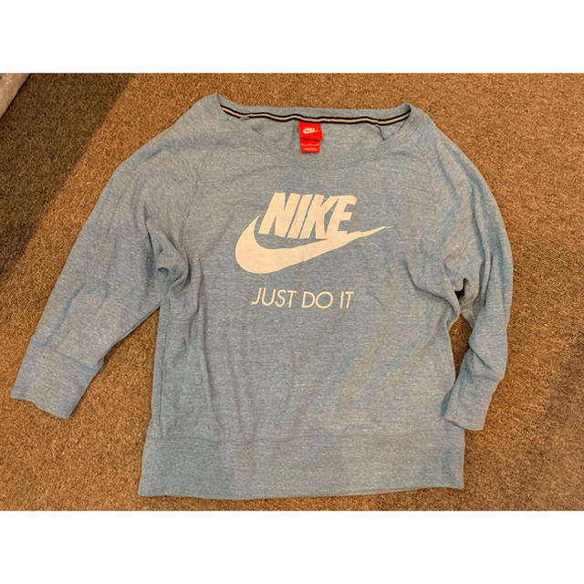 NIKE(ナイキ)のNIKE カットソー トレーニングウェア レディースのトップス(Tシャツ(長袖/七分))の商品写真