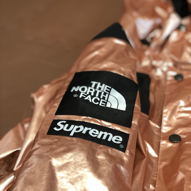 supreme north face rose gold sizeS