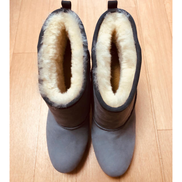 DIANA(ダイアナ)の新品‼︎ 2色グレー ムートン ウエッジ ショートブーツ レディースの靴/シューズ(ブーティ)の商品写真