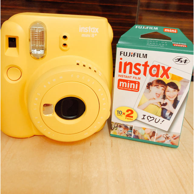 チェキ instax mini 8+ ハニー  本体 フィルム 20枚