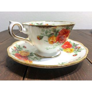 ロイヤルアルバート(ROYAL ALBERT)の★ パシフィックローズ ロイヤルアルバート カップ & ソーサー★  (グラス/カップ)