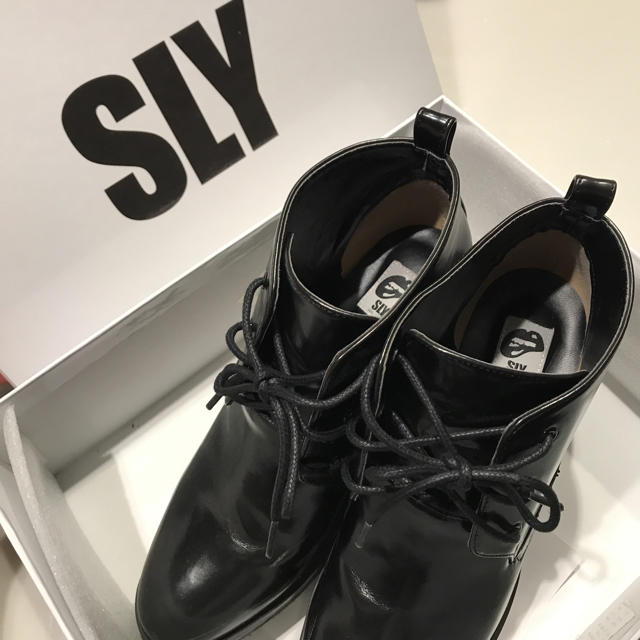 SLY  ショートブーツ  レースアップブーツ