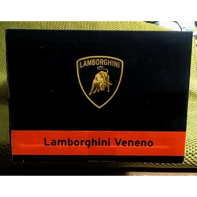 Lamborghini(ランボルギーニ)の新品 ランボルギーニ ヴェネーノ ラジコンカー オレンジ エンタメ/ホビーのおもちゃ/ぬいぐるみ(トイラジコン)の商品写真