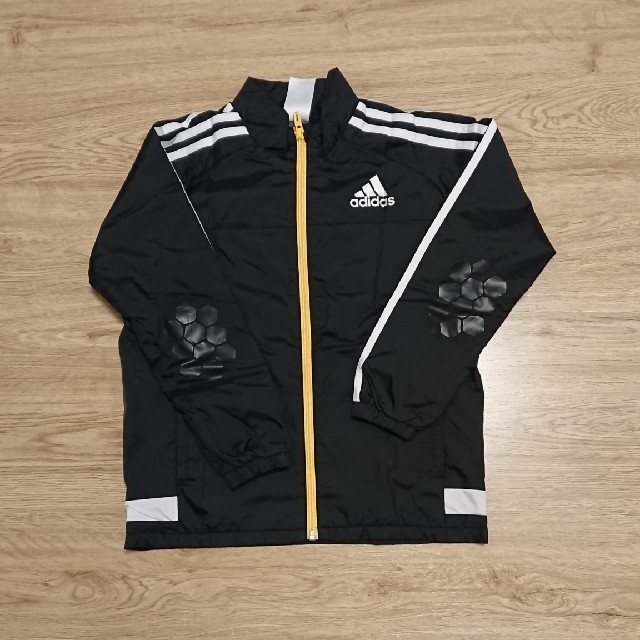 adidas(アディダス)のアディダス  ウインドブレーカー  セットアップ キッズ/ベビー/マタニティのキッズ服男の子用(90cm~)(ジャケット/上着)の商品写真