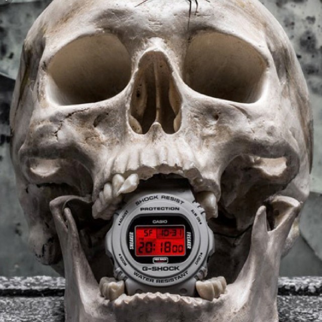 G-SHOCK(ジーショック)のGSHOCK × SneakerFreaker × STANCE DW-5700 メンズの時計(腕時計(デジタル))の商品写真