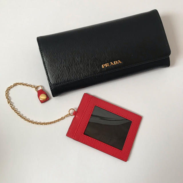 PRADA(プラダ)の【ラスト1点】PRADA プラダ 長財布★ブラック レディースのファッション小物(財布)の商品写真