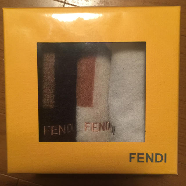 FENDIハンドタオルセットレディース