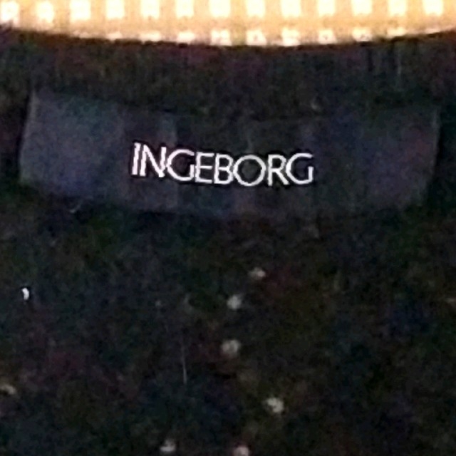 INGEBORG(インゲボルグ)のINGEBORG カーディガン ニット(M) レディースのトップス(カーディガン)の商品写真