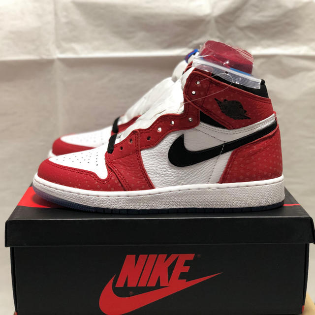 NIKE(ナイキ)の新品 NIKE AIR JORDAN 1 OG GS 23.5cm 国内正規品 レディースの靴/シューズ(スニーカー)の商品写真