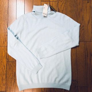 ユニクロ(UNIQLO)のUNIQLO・カシミヤセーター(ニット/セーター)