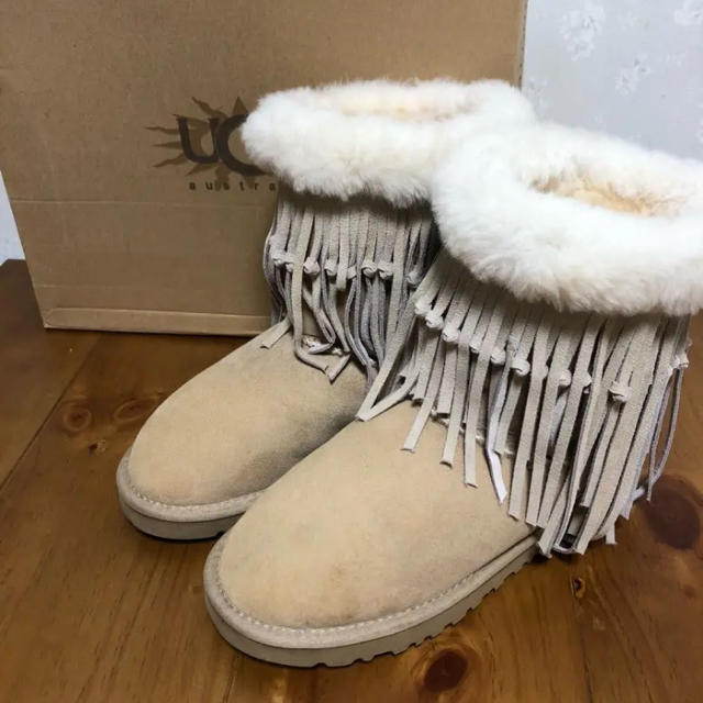 UGG(アグ)のugg☆ＵＧＧ☆フリンジブーツ☆ブーツ キッズ/ベビー/マタニティのキッズ靴/シューズ(15cm~)(ブーツ)の商品写真