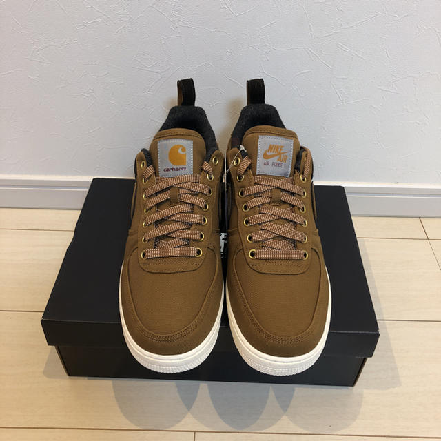 NIKE(ナイキ)の新品 28.5cm NIKE AIR FORCE 1 WIP carhartt メンズの靴/シューズ(スニーカー)の商品写真