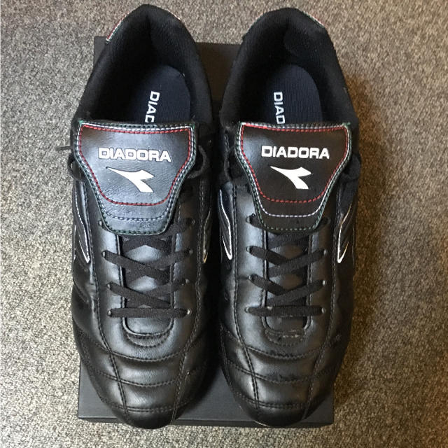 DIADORA(ディアドラ)のサッカーシューズ スポーツ/アウトドアのサッカー/フットサル(シューズ)の商品写真