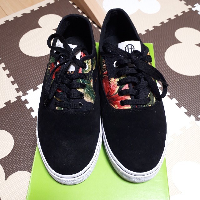 HUF(ハフ)のHUF MATEO BLACK FLORAL US9 スニーカー　ハフ メンズの靴/シューズ(スニーカー)の商品写真