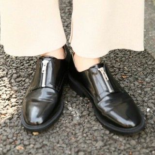 ローリーズファーム(LOWRYS FARM)の新品 ローリーズファーム マニッシュシューズ L 24 黒 ジップ (ローファー/革靴)