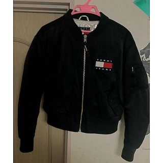 美品 TOMMY JEANS Ma1 S ブルゾン ジャケット 黒 ジャンパー-