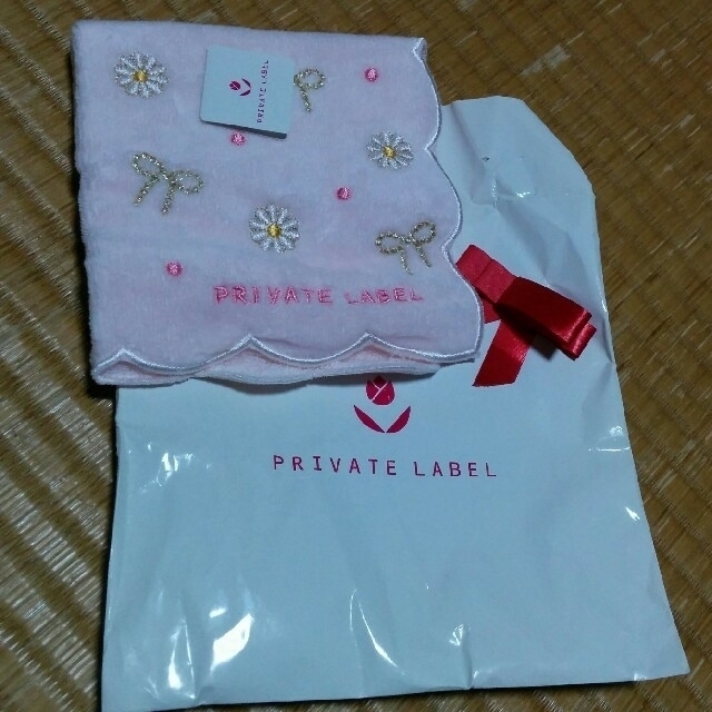PRIVATE LABEL(プライベートレーベル)の【新品】privatelabel　ハンカチ レディースのファッション小物(ハンカチ)の商品写真