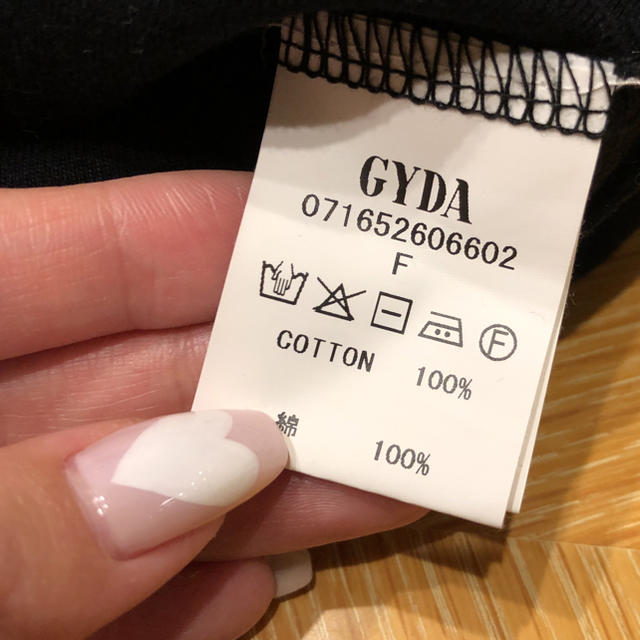 GYDA(ジェイダ)のBASIC VネックロンＴ レディースのトップス(Tシャツ(長袖/七分))の商品写真