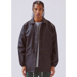 フィアオブゴッド(FEAR OF GOD)のFOG ESSENTIALS コーチジャケット(ナイロンジャケット)