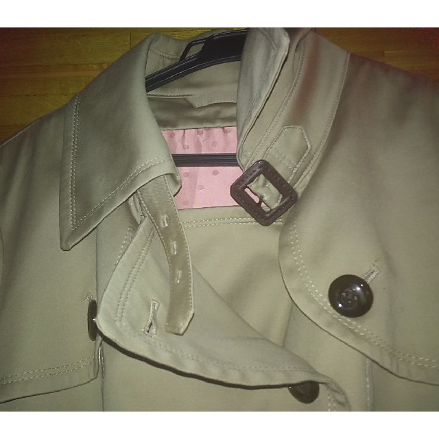 AOKI(アオキ)のトレンチコート 。 レディースのジャケット/アウター(トレンチコート)の商品写真