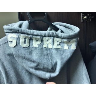 シュプリーム(Supreme)のsupreme パーカー(パーカー)