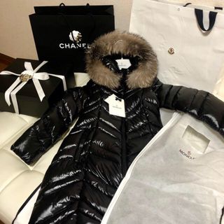 モンクレール(MONCLER)の希少2019 年国内正規品モンクレール ダウンコート(ダウンコート)