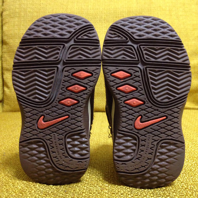 NIKE(ナイキ)のNIKE 中ボアベビーブーツ キッズ/ベビー/マタニティのベビー靴/シューズ(~14cm)(ブーツ)の商品写真