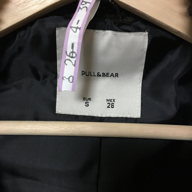 ZARA(ザラ)のPull&bear 迷彩 ボアコート レディースのジャケット/アウター(毛皮/ファーコート)の商品写真