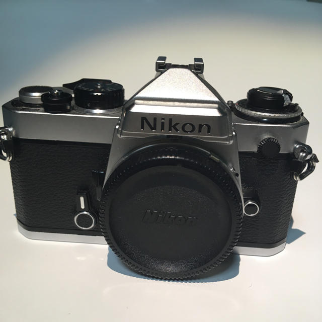 スマホ/家電/カメラ再値下！すぐ撮影出来ます！NIKON FE モルト交換済み オマケレンズ付き