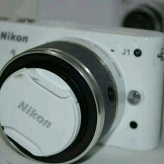 Nikon 1J1ミラーレス一眼ホワイト(その他)