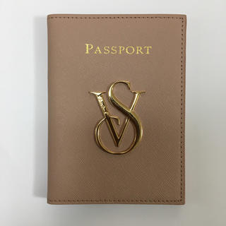 ヴィクトリアズシークレット(Victoria's Secret)のパスポートケース(パスケース/IDカードホルダー)