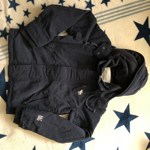 Abercrombie&Fitch(アバクロンビーアンドフィッチ)のアバクロンビーアンドフィッチ メンズアウター メンズのジャケット/アウター(ブルゾン)の商品写真