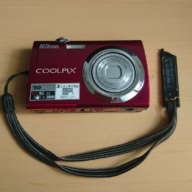 ニコン デジタルカメラ COOLPIX スマホ/家電/カメラのカメラ(コンパクトデジタルカメラ)の商品写真